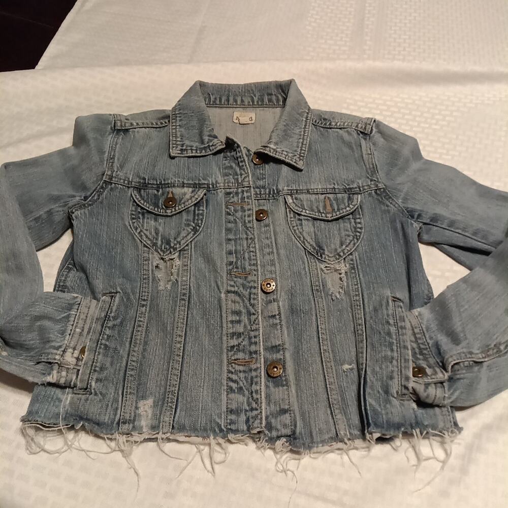 Mudd VTG Overly Distressed Denim Cropped Jacket M Light Wash Women's Y2k 90s
